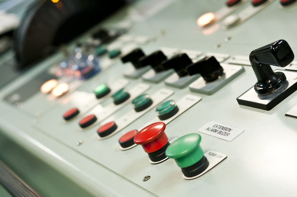 Knöpfe im Kontrollraum